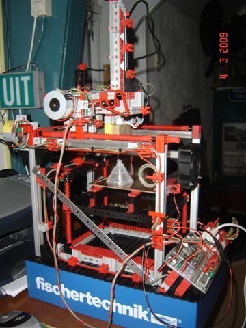 3D-Drucker-Poederoyen-NL-funnel-techter 033.jpg